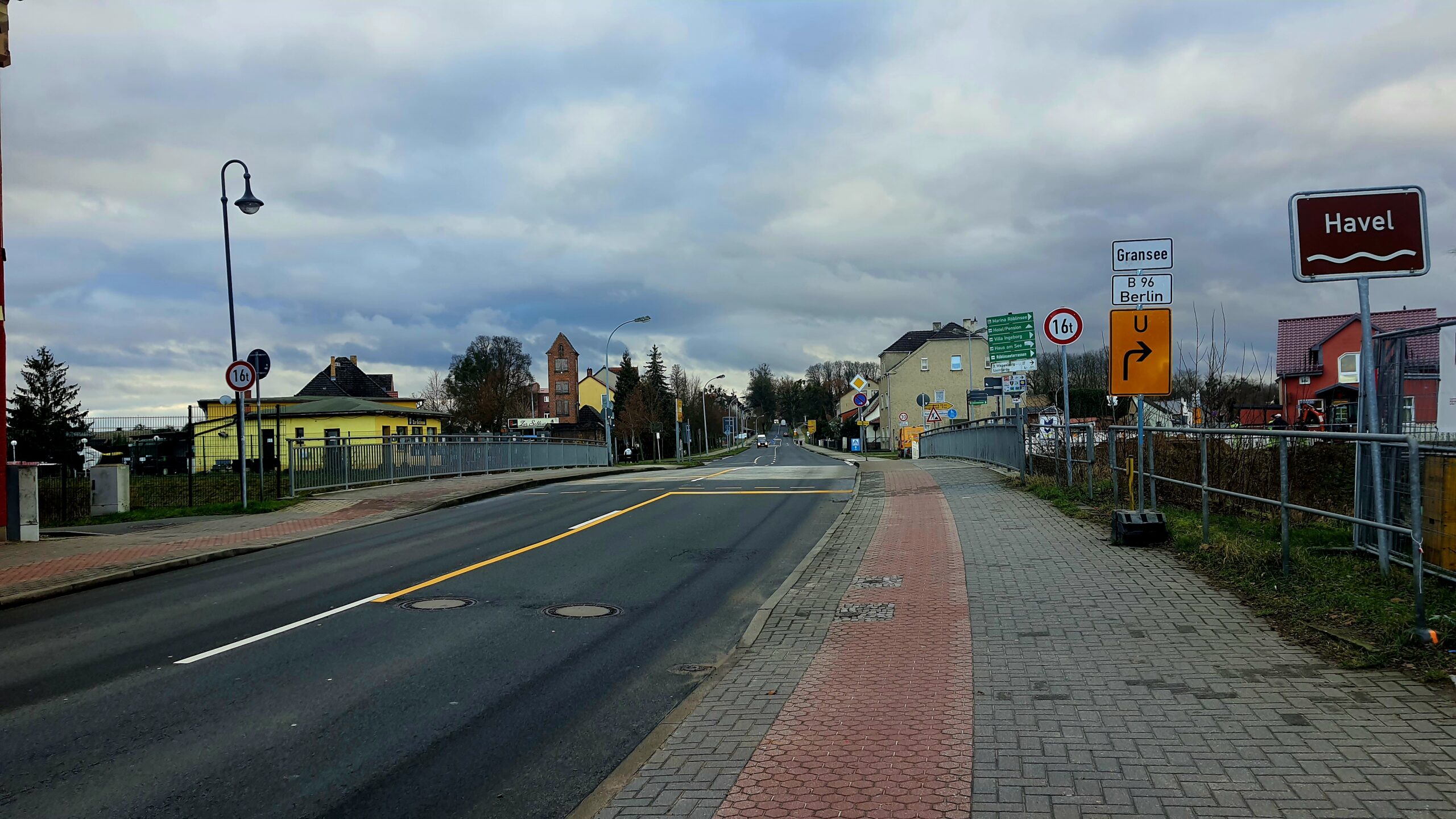 Verkehrschaos in den Sommermonaten in Fürstenberg durch die Bauarbeiten an der Schleusenbrücke muss verhindert werden! – Die Linke bringt Antrag ein und fordert Intervention der Stadt!